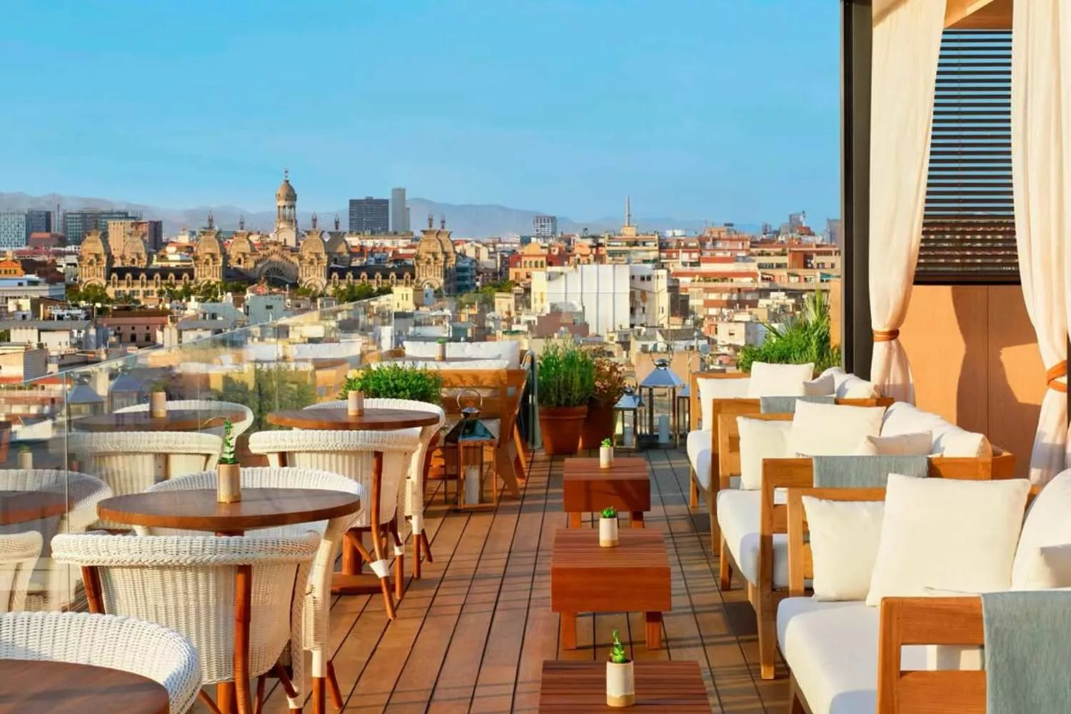 Terraza del hotel Barcelona Edition   HOTEL TAPA TOUR