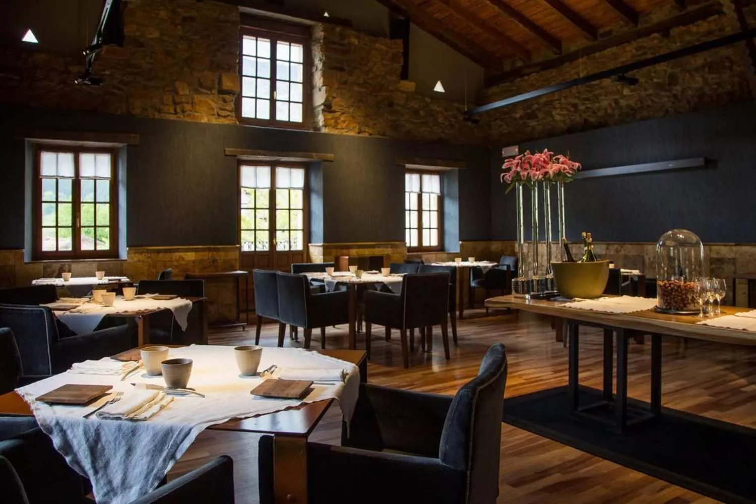 Interior del restaurante Etxebarri / ETXEBARRI