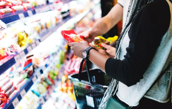 Una persona en el supermercado / FREEPIK - rawpixel.com Una persona en el supermercado / FREEPIK - rawpixel.com