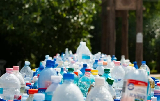 Botellas de agua / PEXELS Botellas de agua / PEXELS