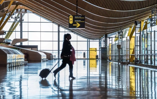 Una persona que llega a tiempo al aeropuerto / FREEPIK - HelloDavidPradoPerucha Una persona que llega a tiempo al aeropuerto / FREEPIK - HelloDavidPradoPerucha