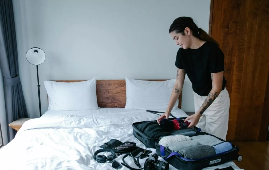 Una persona prepara su maleta / PEXELS Una persona prepara su maleta / PEXELS