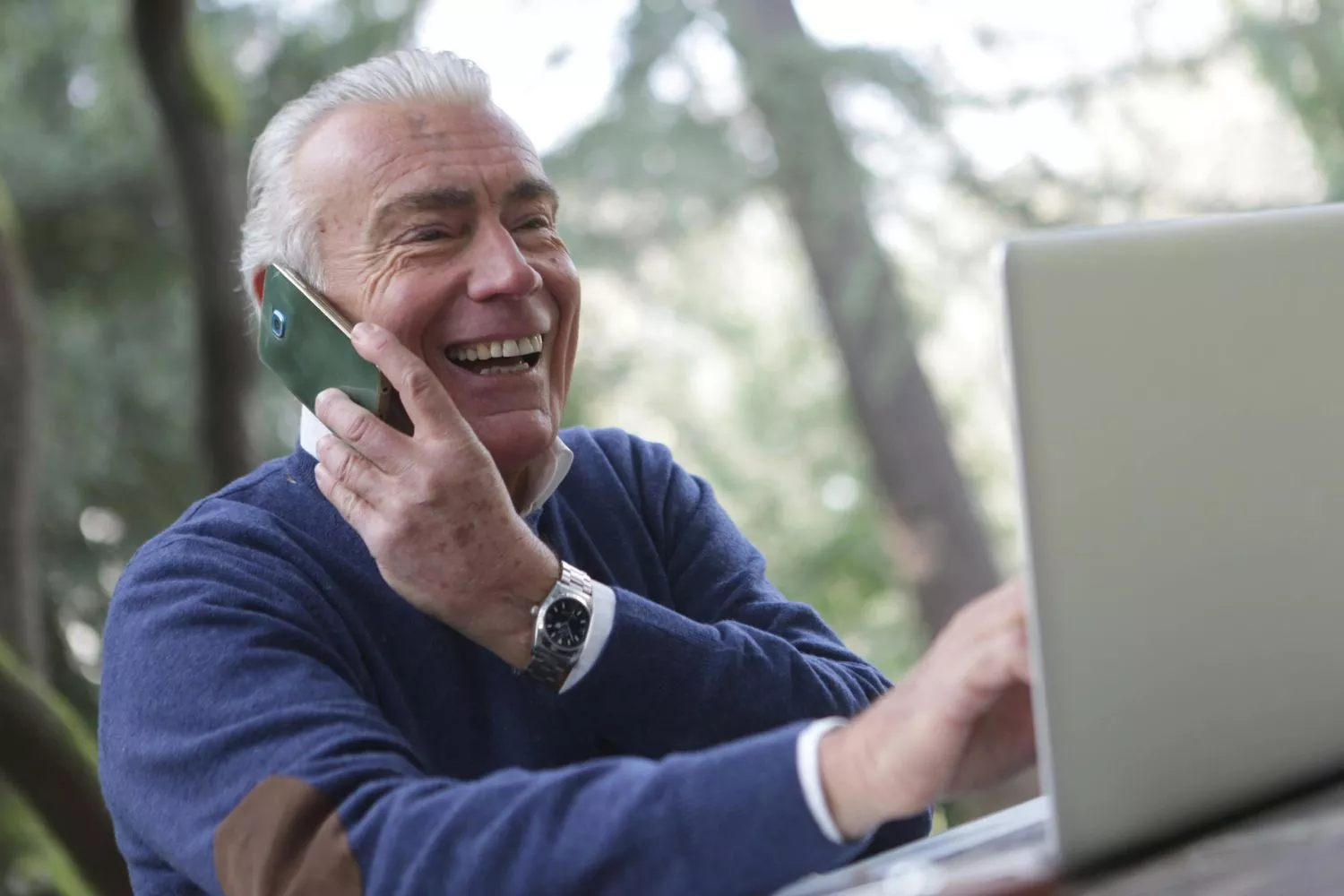 No lo sabías: los adultos mayores que usan las tecnologías tienen menor riesgo de desgaste cognitivo/ PEXELS