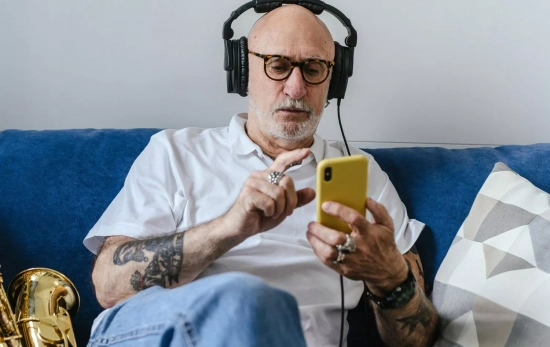 La primera generación en relacionarse con las nuevas tecnologías demuestra que no serán un problema para su mente/ PEXELS La primera generación en relacionarse con las nuevas tecnologías demuestra que no serán un problema para su mente/ PEXELS