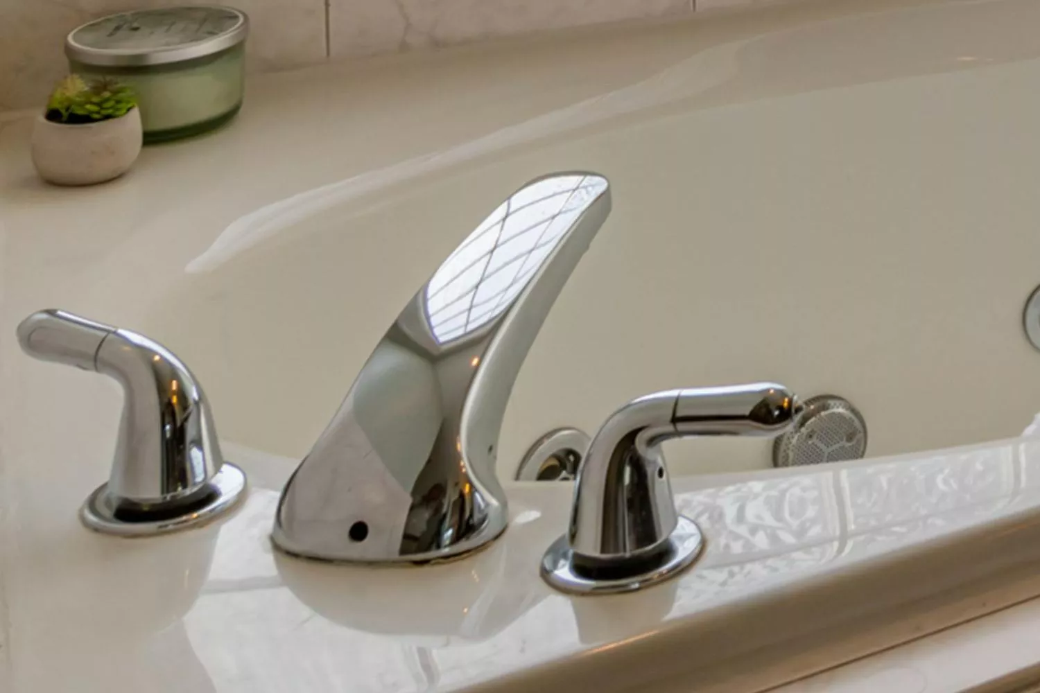 Giro de 180 grados en tu casa: el truco para dejar los grifos como nuevos y con productos básicos/ PEXELS