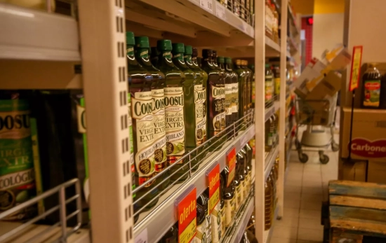 Distintas botellas de aceite en el supermercado / EUROPA PRESS - RICARDO RUBIO Distintas botellas de aceite en el supermercado / EUROPA PRESS - RICARDO RUBIO
