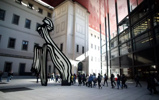 El patio del Museo Reina Sofía El patio del Museo Reina Sofía