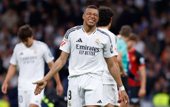 Kylian Mbappé se lamenta de una ocasión perdida AFP7 EP Kylian Mbappé se lamenta de una ocasión perdida AFP7 EP