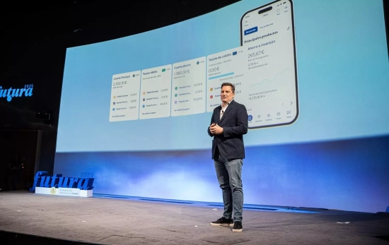 El responsable de Banca Móvil Global de BBVA, Javier López Chicote, presenta la nueva 'app' del banc El responsable de Banca Móvil Global de BBVA, Javier López Chicote, presenta la nueva 'app' del banc