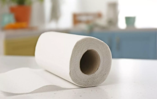 Con solo mojar un papel de cocina puedes enfriar tus bebidas de forma más rápida/ CANVA Con solo mojar un papel de cocina puedes enfriar tus bebidas de forma más rápida/ CANVA