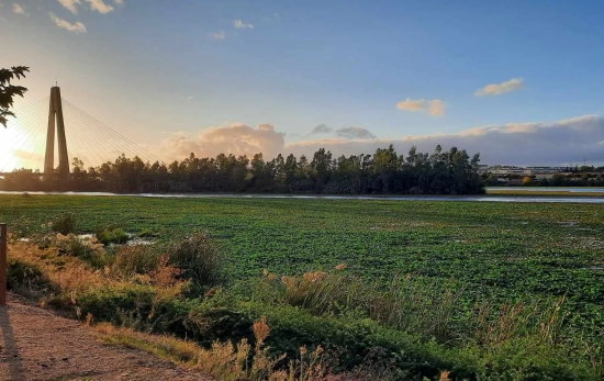 Río Guadiana a su paso por Badajoz Río Guadiana a su paso por Badajoz