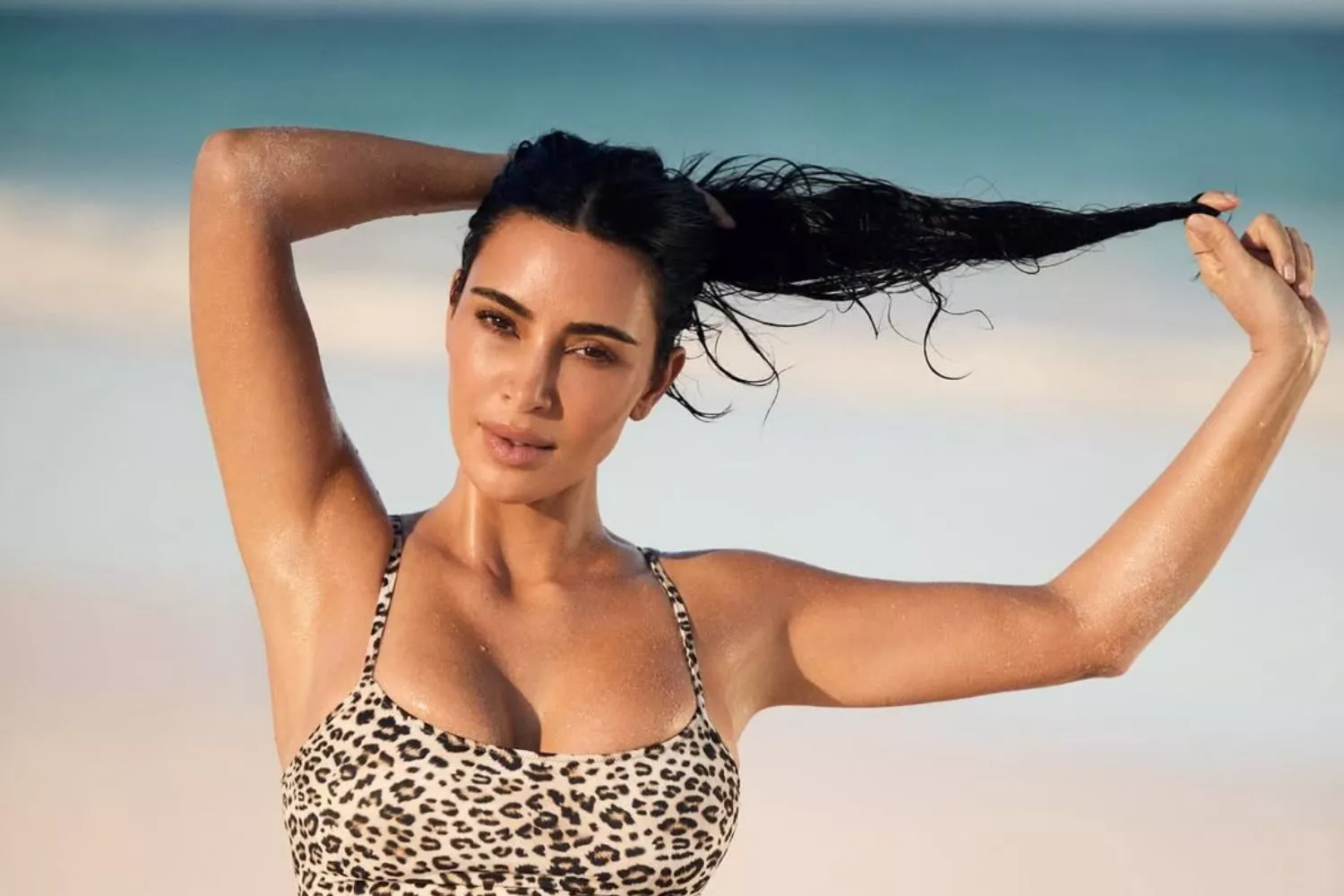 Kim Kardashian, modelo, lo confirma: "Si quieres brillar como yo, nunca duermas..."/ Montaje CG