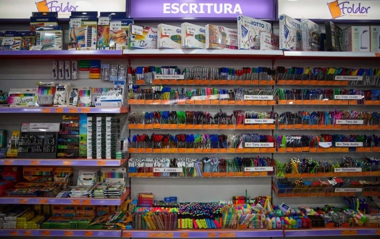 Vista del material escolar en la papelería Folder Hermosilla Vista del material escolar en la papelería Folder Hermosilla