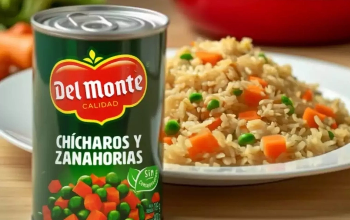 Una lata de alimentos de Del Monte Foods DEL MONTE FOODS Una lata de alimentos de Del Monte Foods DEL MONTE FOODS