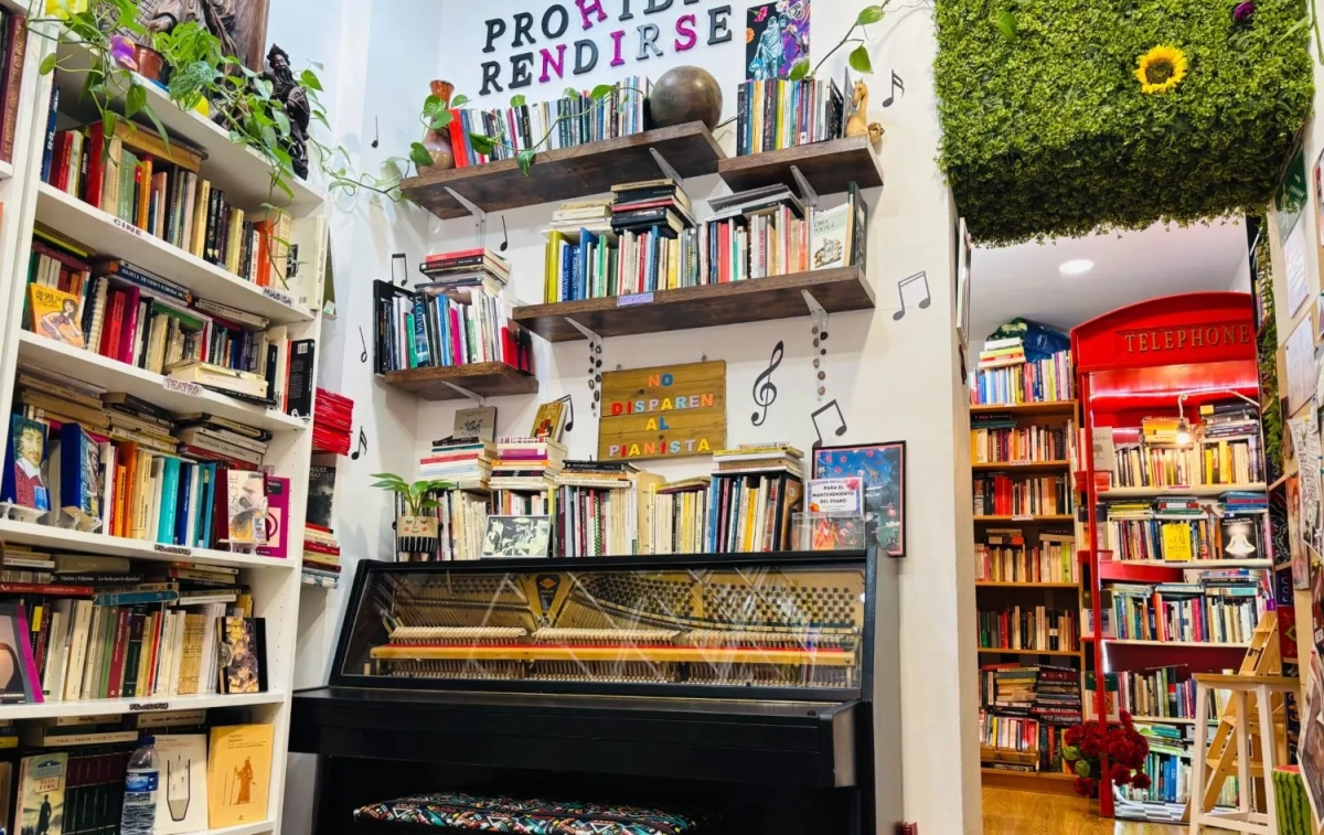 El piano que puede tocar cualquiera en la librería Tráfico de libros TRÁFICO DE LIBROS El piano que puede tocar cualquiera en la librería Tráfico de libros TRÁFICO DE LIBROS