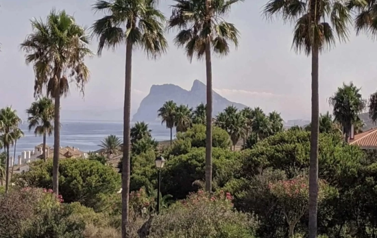 Vista a Gibraltar desde OKU Andalucía OKU ANDALUCÍA Vista a Gibraltar desde OKU Andalucía OKU ANDALUCÍA