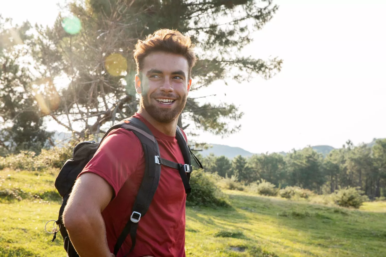 Una persona que hace trekking / FREEPIK