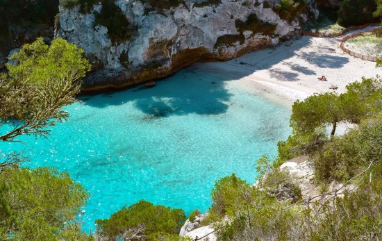 La idílica Cala Macarelleta BONNIN SANSO La idílica Cala Macarelleta BONNIN SANSO