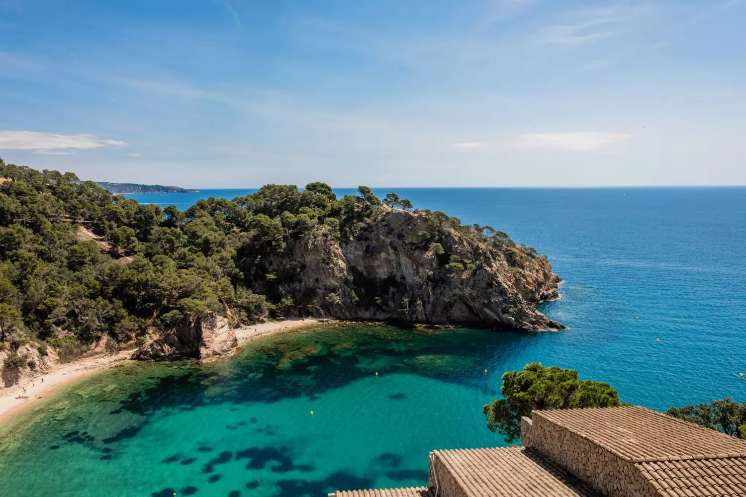 Cala Pola, el rincón idílico donde se encuentra el lujoso hotel / ZEL COSTA BRAVA