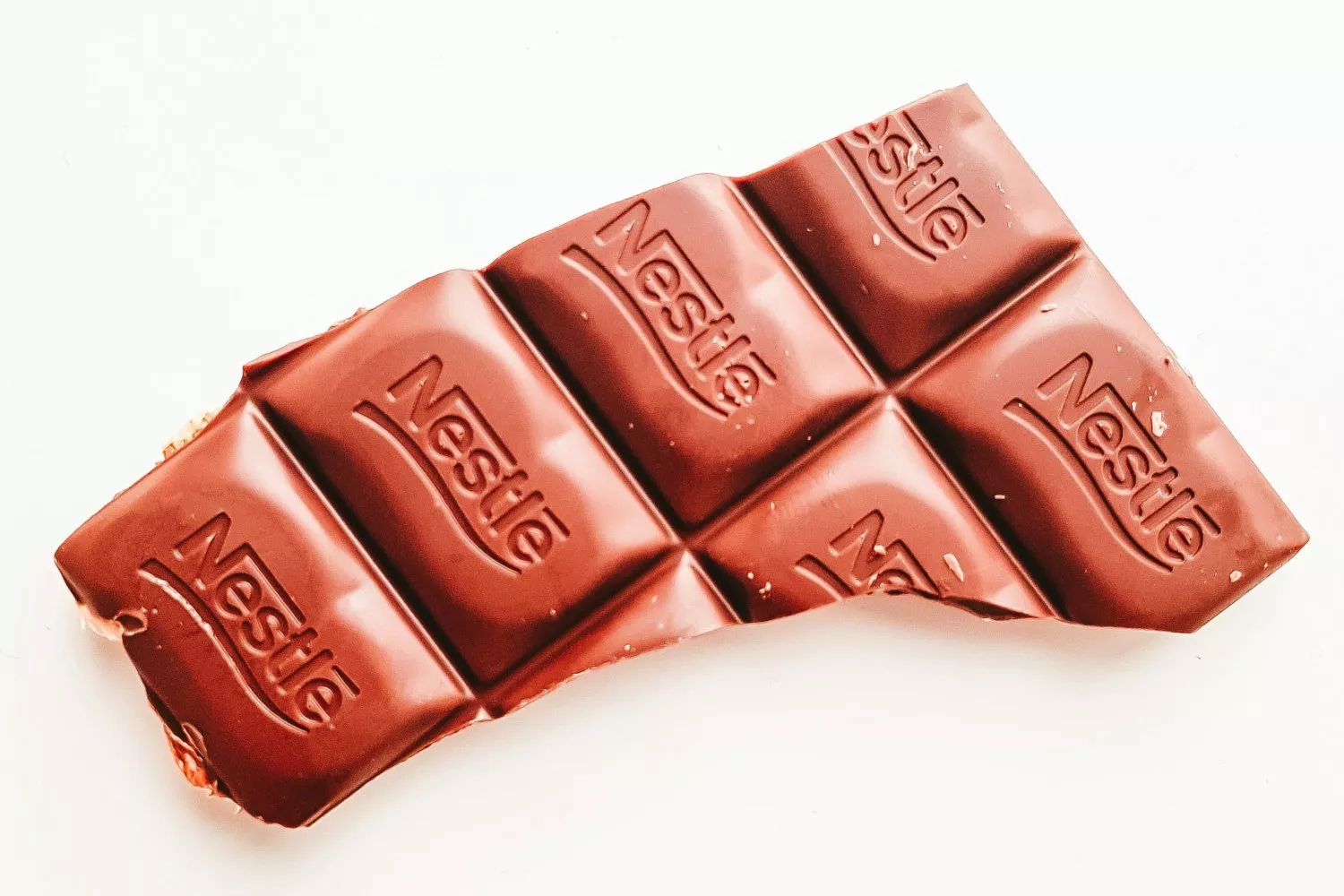 Chocolatina de Nestlé / UNSPLASH