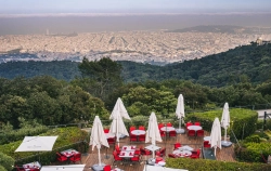 Los hoteles españoles encarecen sus precios: una noche cuesta ya 163,4 euros de media