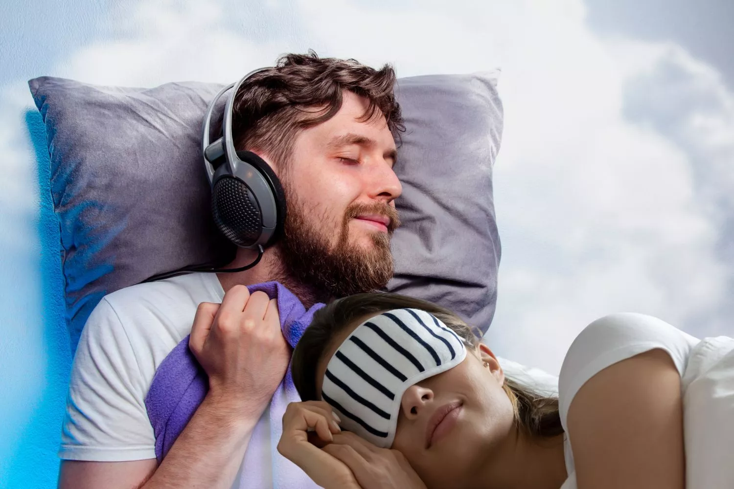 La tecnología que está revolucionando el descanso: Auriculares del sueño y antifaces inteligentes/ Montaje CONSUMIDOR GLOBAL