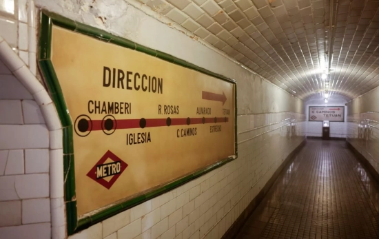 Un pasillo de la estación / COMUNIDAD DE MADRID Un pasillo de la estación / COMUNIDAD DE MADRID