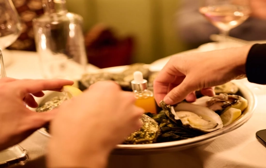 Un plato de ostras en Oysters Menorca / DANIEL SCHÄFER Un plato de ostras en Oysters Menorca / DANIEL SCHÄFER