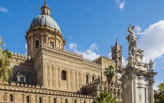 Una vista de la catedral de Palermo / ITALIA.IT Una vista de la catedral de Palermo / ITALIA.IT