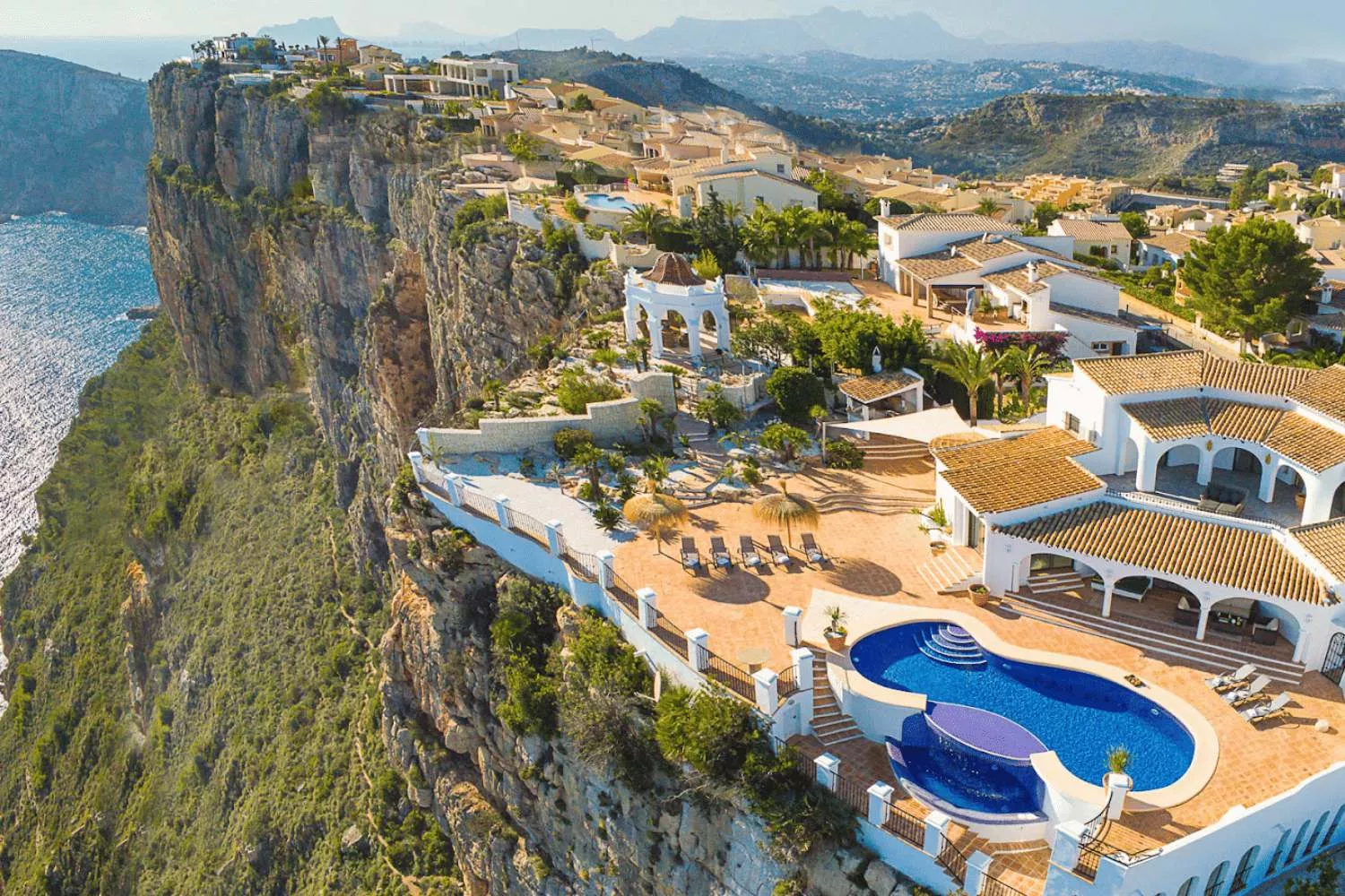 Villa Alegría de Abahana Luxe / ABAHANA LUXE