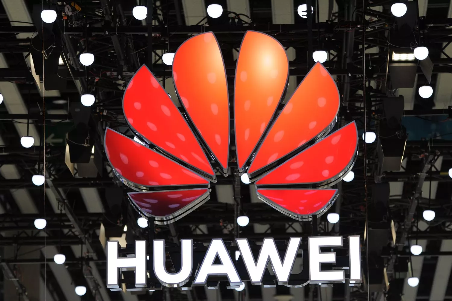 Logo de Huawei en una feria tecnológica / EP - WOLF VON DEWITZ - DPA