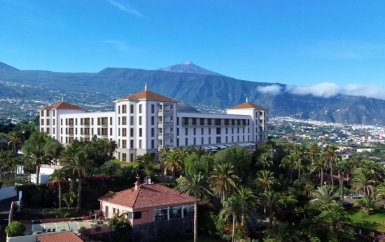 Vistas del hotel de lujo más antiguo de España / GRAN HOTEL TAORO Vistas del hotel de lujo más antiguo de España / GRAN HOTEL TAORO