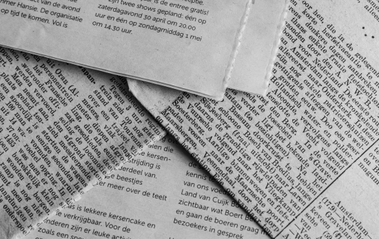 Papel de periódico/ CANVA Papel de periódico/ CANVA
