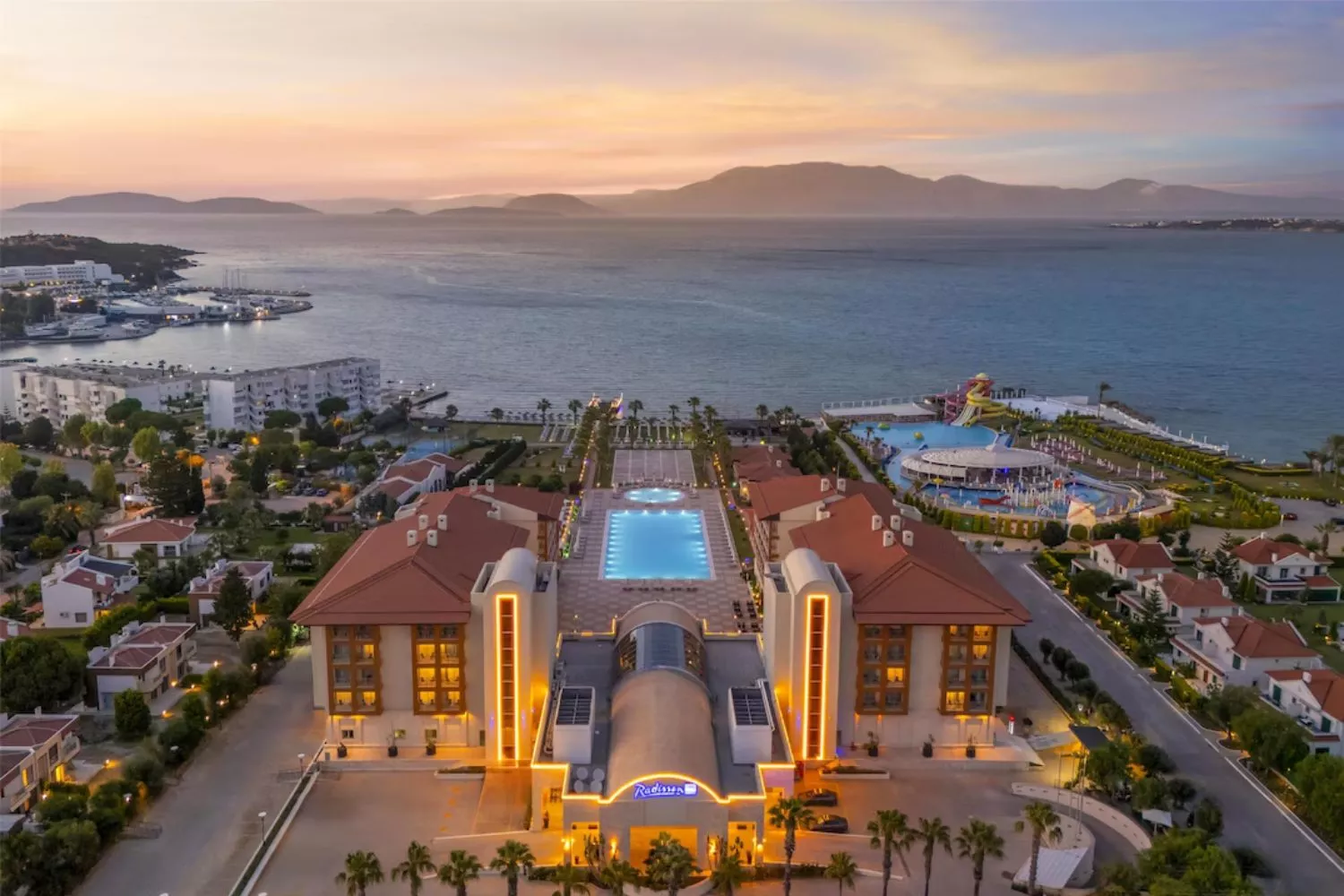 Las vistas de uno de los resorts más idílicos del mar Egeo / RADISSON BLU