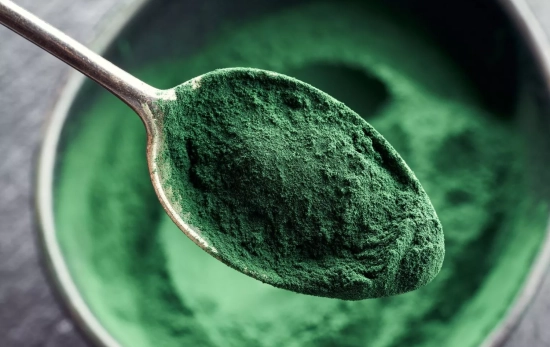 Espirulina en polvo/ CANVA Espirulina en polvo/ CANVA