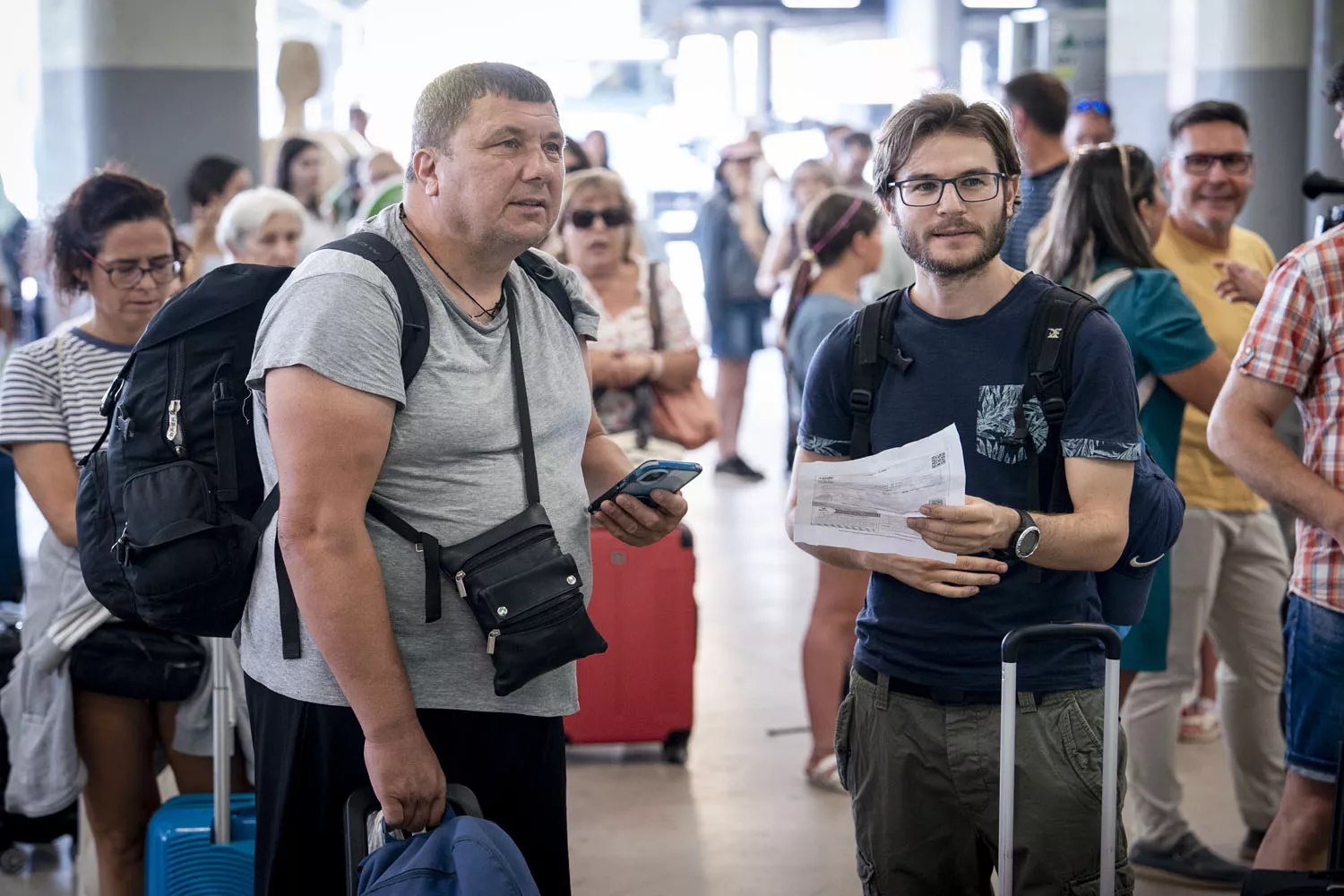 Pasajeros afectados por la suspensión de la línea del AVE entre Madrid y Galicia / A. PÉREZ - EUROPA PRESS