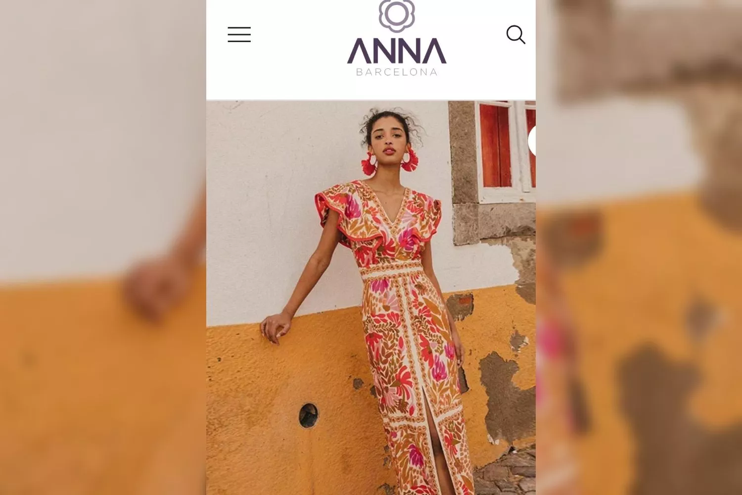 Vestido vendido en la web fraudulenta Anna Barcelona / CEDIDA