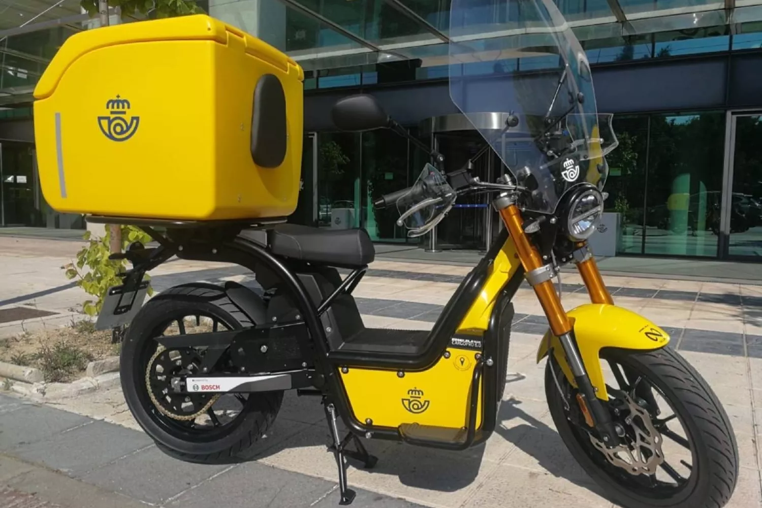 Las nuevas motos de Correos / CORREOS