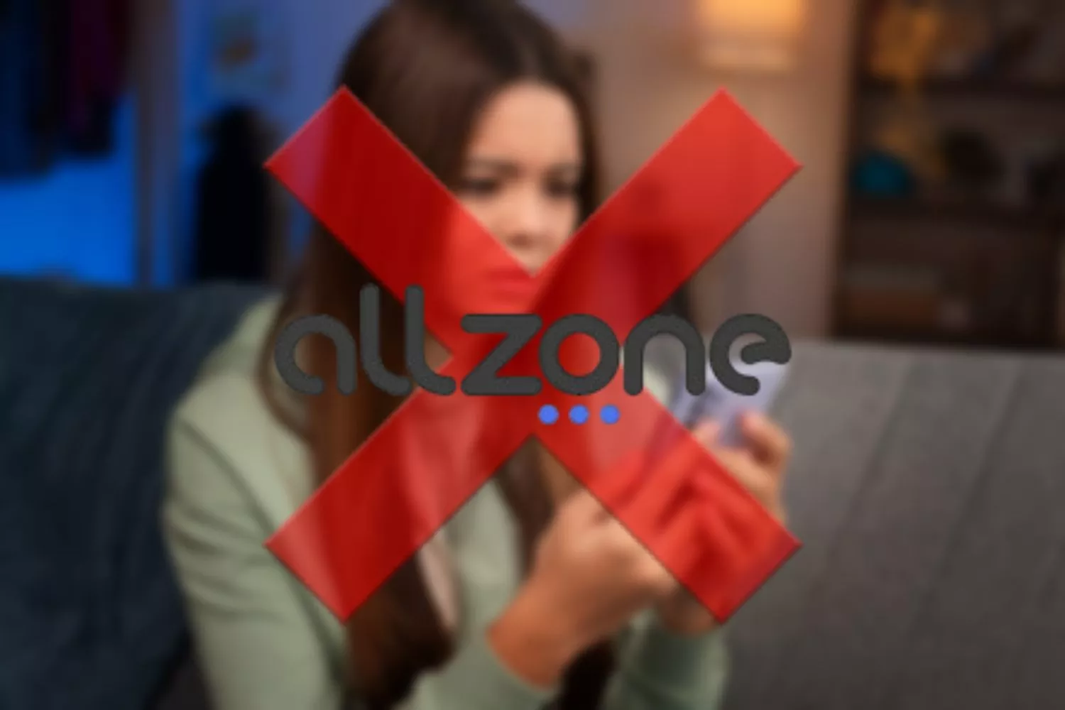 Una usuaria que ha tenido una mala experiencia con AllZone / Fotomontaje CG