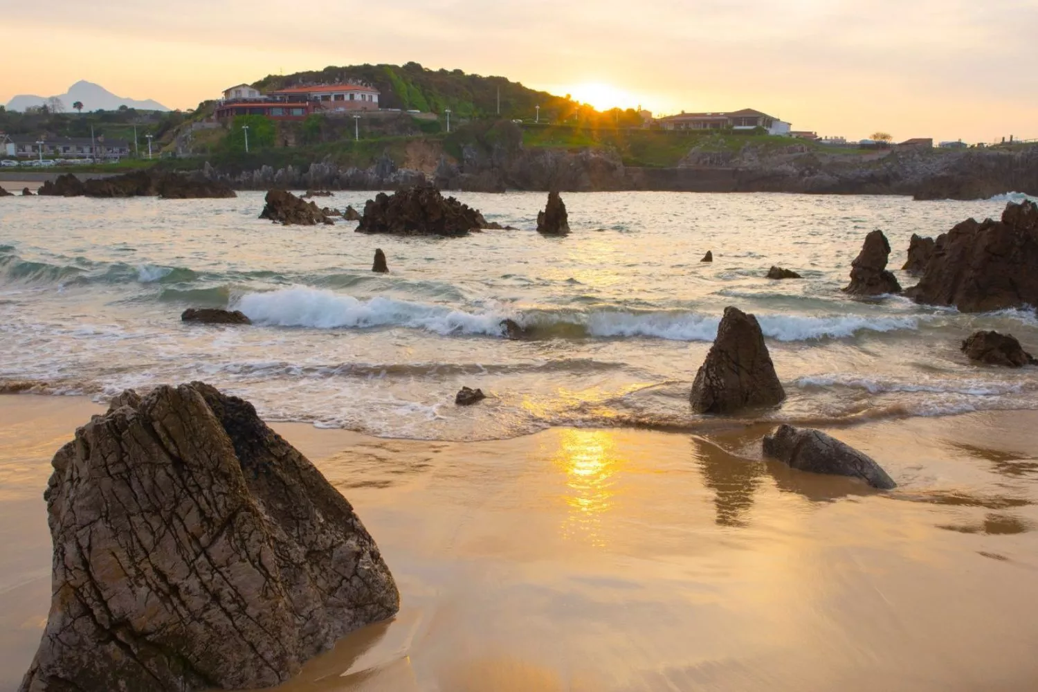 Una de las playas del municipio de Llanes (Asturias) / ARTIEM HOTELS