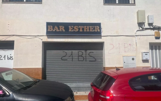 El bar Esther con la persiana bajada / TC El bar Esther con la persiana bajada / TC