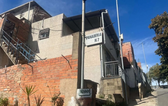 La antigua panadería de Torre Baró / TC La antigua panadería de Torre Baró / TC