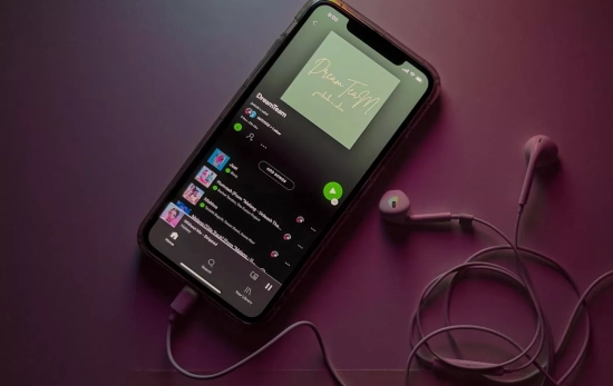 Una lista de reproducción de Spotify / UNSPLASH Una lista de reproducción de Spotify / UNSPLASH