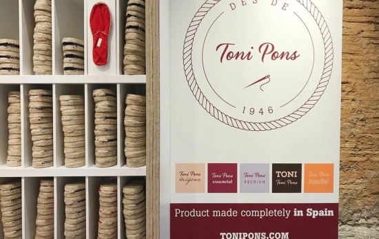La firma de alpargatas Toni Pons EP La firma de alpargatas Toni Pons EP