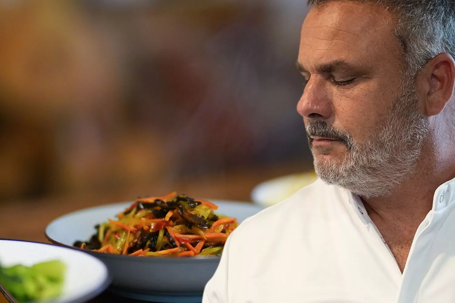 El famoso chef Ángel León revela cuál es su pan favorito/ Montaje Consumidor Global