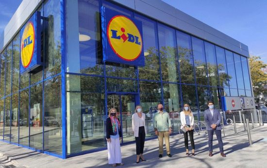 O supermercado Lidl um aspirador de mão e compacto