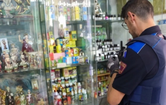 Una inspección de la Policía Municipal de Madrid a un local de santería Una inspección de la Policía Municipal de Madrid a un local de santería