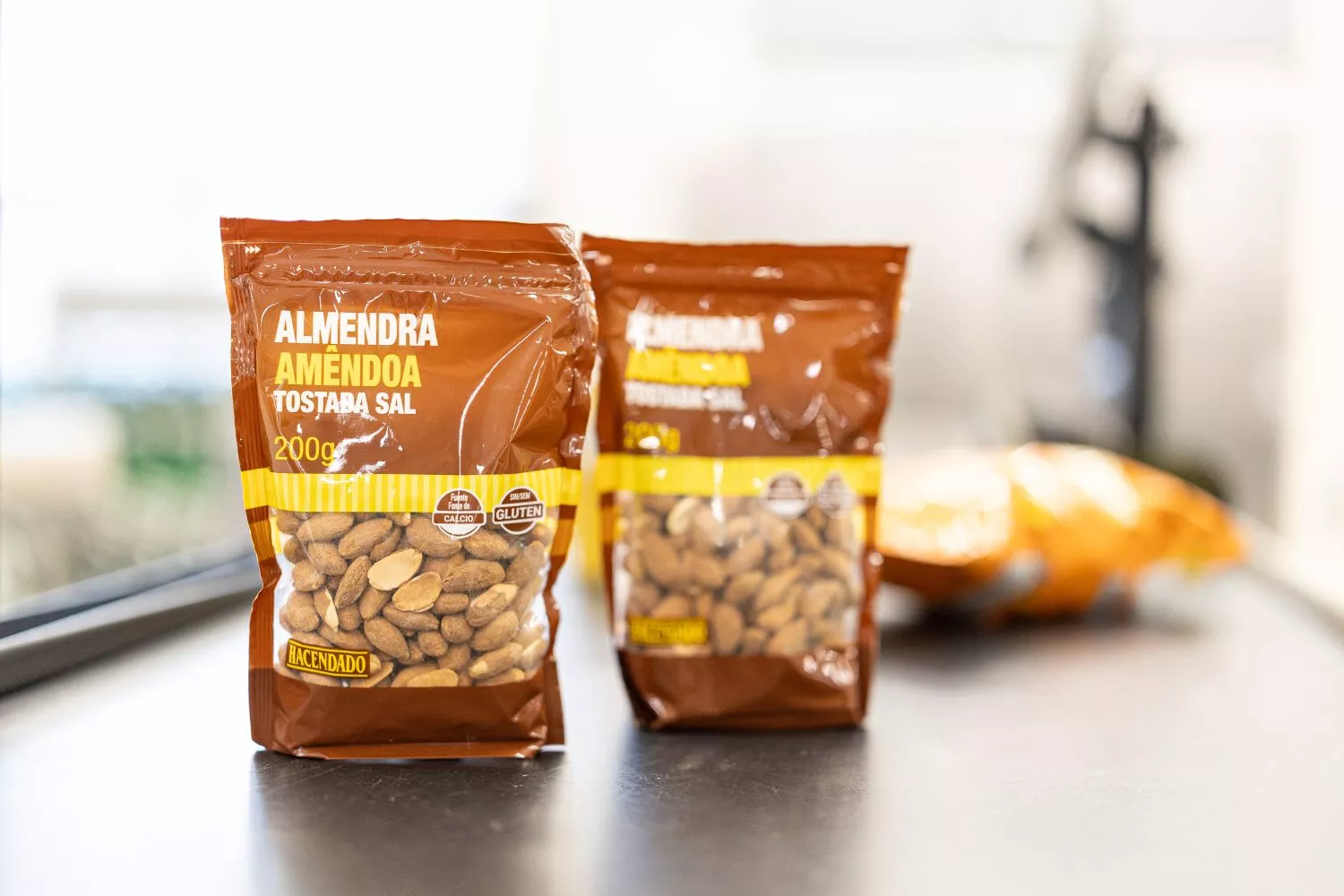 Mercadona lanza unas nuevas almendras con piel y sal MERCADONA Mercadona lanza unas nuevas almendras con piel y sal MERCADONA