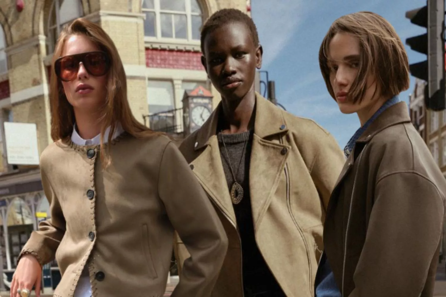 Expertas en tendencias con la chaqueta de Zara que todas quieren en su armario/ Montaje Consumidor Global Expertas en tendencias con la chaqueta de Zara que todas quieren en su armario/ Montaje Consumidor Global