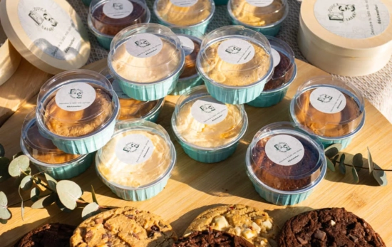 Diferentes tartas para catering  / DULCE SAFARI